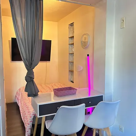 Appartamento Charmant Studio A Centre *